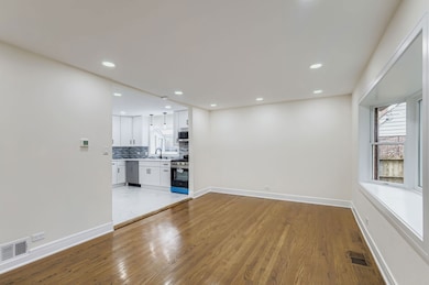 6755 Maple Ct, Bridgeview, IL 60455 - photo 5