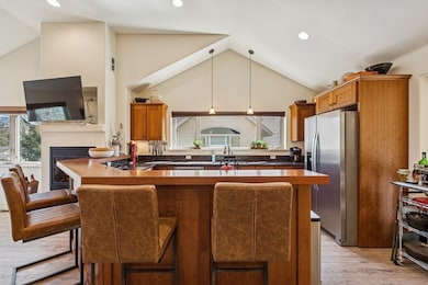 1038 Mountain Park Dr unit B, Whitefish, MT 59937 - photo 3