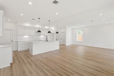 7412 Hezekiah Ln, Houston, TX 77088 - photo 7