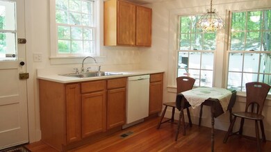 88 Hockanum Rd, Hadley, MA 01035 - photo 5