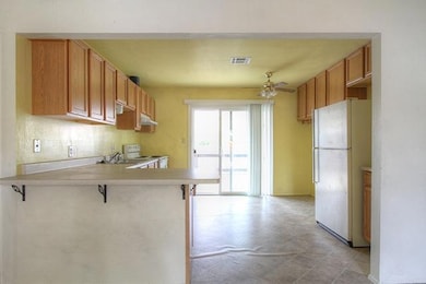 909 SW Central Ave, Grants Pass, OR 97526 - photo 3