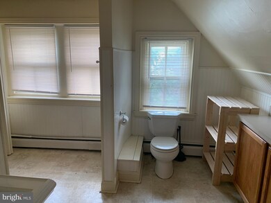 18 N Church St unit 3, Spring City, PA 19475 - photo 6