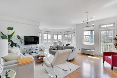 4 Constellation Place unit 404, Jersey City, NJ 07305 - photo 4