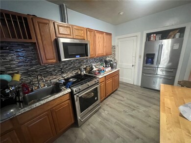 196 Pocasset Ave unit 2, Providence, RI 02909 - photo 2