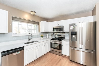 3870 Windjammer Ln, Hanover Park, IL 60133 - photo 3