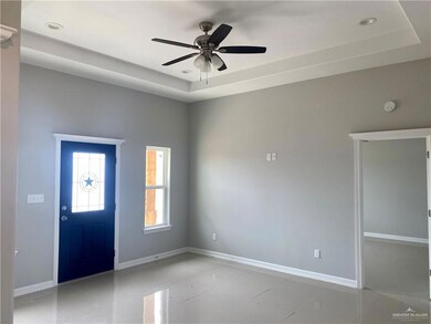 816 Lark Cir, Alamo, TX 78516 - photo 2