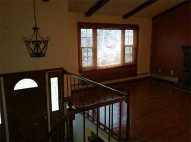 52 Lorna Dr, Auburn, MA 01501 - photo 2