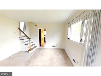 246 Atlantic Dr, Parsippany, NJ 07054 - photo 4