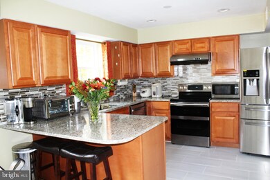 10628 High Beam Ct, Columbia, MD 21044 - photo 5