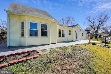 3201 Nottage Ln, Falls Church, VA 22042 - photo 6