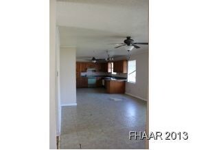 913 Randa St, Copperas Cove, TX 76522 - photo 5