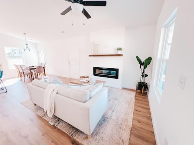 380 Edgefield St, Chesnee, SC 29323 - photo 3