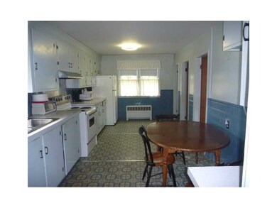 250 Chapmans Ave, Warwick, RI 02886 - photo 5