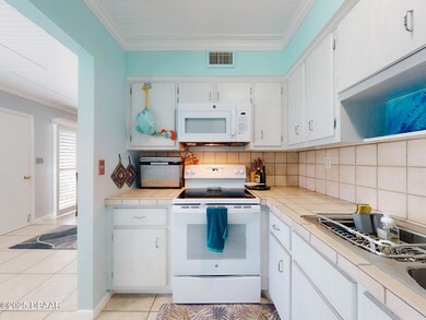20-web-or-mls-335-causeway-n-e5