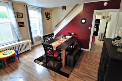 29 E 3rd St, Jim Thorpe, PA 18229 - photo 3