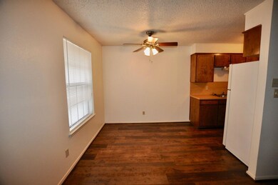 511 W Oak St unit 14, Weatherford, TX 76086 - photo 6