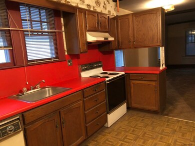 25 Cuthbert St, Schenectady, NY 12302 - photo 6