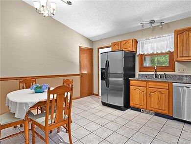 21 Ashwood Dr, Asheville, NC 28803 - photo 7