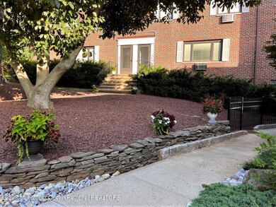 193 Manor E, Red Bank, NJ 07701 - photo 2