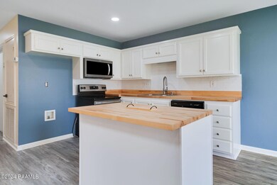 8-web-or-mls-423 Row 1-11
