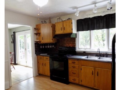 154 Carroll Blvd, Saint Johnsbury, VT 05819 - photo 6