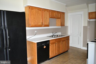 4110 7th Ave, Temple, PA 19560 - photo 7