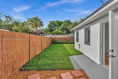 1123 NE 1st Ave unit 2, Fort Lauderdale, FL 33304 - photo 3