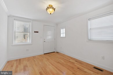 847 Boyd St, Baltimore, MD 21201 - photo 5