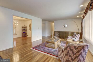 300 Valley Brook Dr, Silver Spring, MD 20904 - photo 4