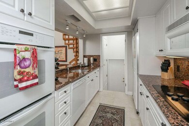 05Kitchen