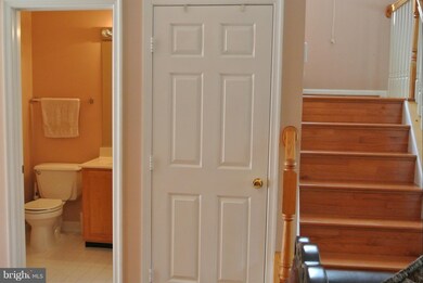 2430 Mountain Mill Place, Herndon, VA 20171 - photo 7