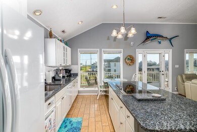 208 N Memorial Blvd, Kill Devil Hills, NC 27948 - photo 5