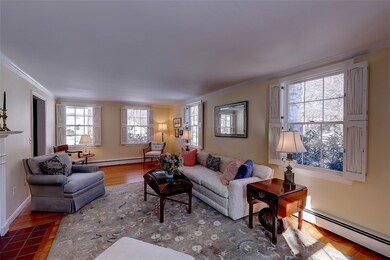 19 Oak Manor Dr, Barrington, RI 02806 - photo 6