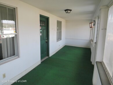 12 W Center St, Shavertown, PA 18708 - photo 4