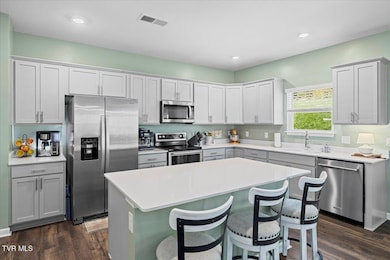 2492 Bridgeforth Crossing, Kingsport, TN 37664 - photo 4