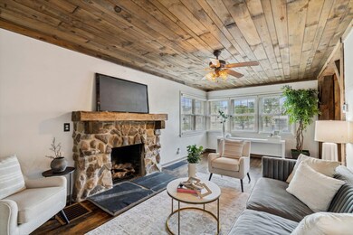 21-web-or-mls-2955-fremont-st