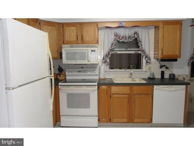 134 Gentry Dr, Perkasie, PA 18944 - photo 7