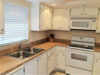 5499 Rattlesnake Hammock Rd unit 306A, Naples, FL 34113 - photo 4