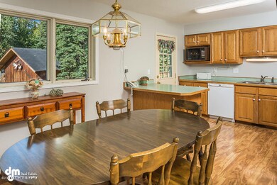 Dining Room_DMD_9524-SMALL
