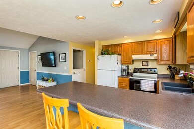 8 Juniper Ln, Saco, ME 04072 - photo 4