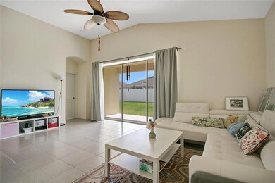 4007 Scarlet Branch Rd, Orlando, FL 32824 - photo 7