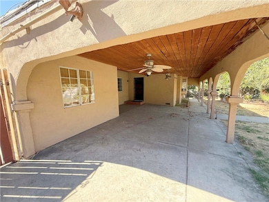 13474 Hubbard St, Sylmar, CA 91342 - photo 2