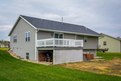 665 Windsor Ln, Evansville, WI 53536 - photo 2