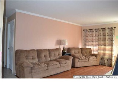 73 Gardenia Ln unit 171, Staten Island, NY 10314 - photo 2