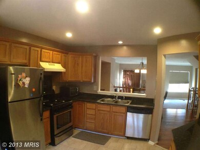 15654 Ensleigh Ln, Bowie, MD 20716 - photo 2