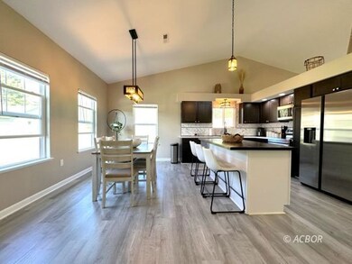 32353 Redbud Ln, Logan, OH 43138 - photo 4