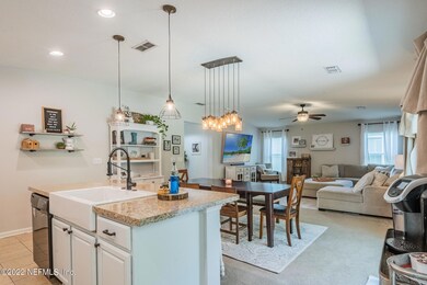 11926 Alexandra Dr, Jacksonville, FL 32218 - photo 4