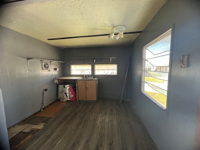 352 Baldwin Ave, Lakeland, FL 33815 - photo 7