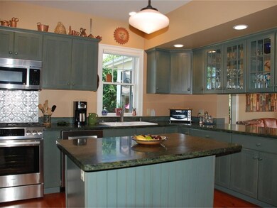 616 Golf Course Rd, South Burlington, VT 05403 - photo 6