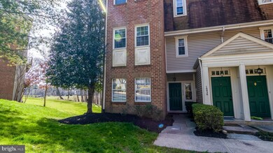 10434 Parthenon Ct, Bethesda, MD 20817 - photo 2